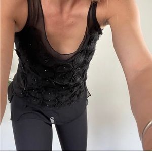 Robbie and Nikki sheer back 3d flower front